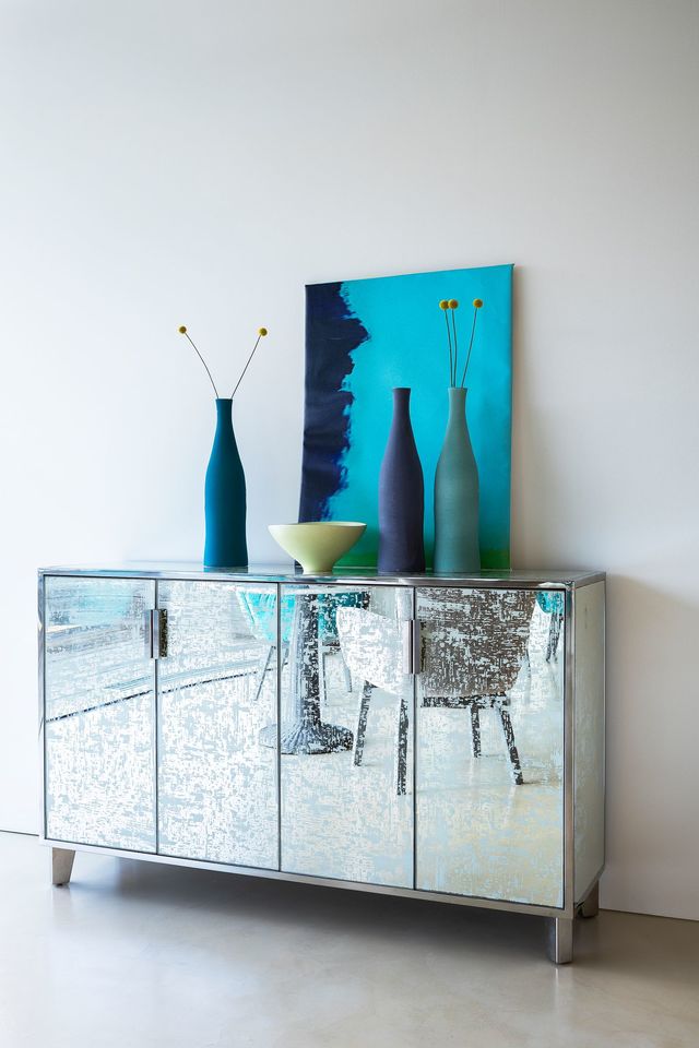 Réputé pour son inspiration éclectique et son regard ouvert sur le monde, OTTO Studio signe des pièces au design exclusif.