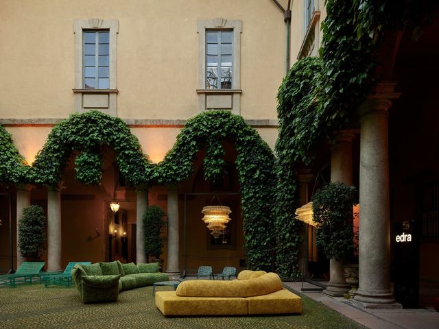 Edra s'installe dans le décor mythique du Palazzo Durini pour présenter ses nouvelles collections.