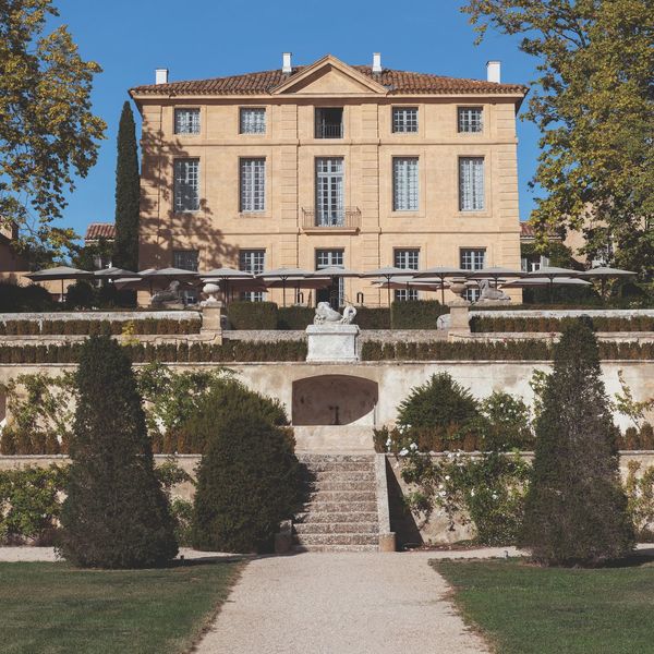 Derrière la façade XVIIIe, un pur esprit contemporain