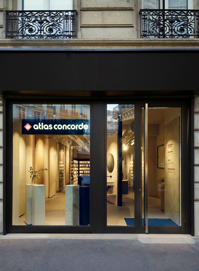 Situé tout près du Louvre, au 21 rue d'Argenteuil, Atlas Concorde Studio accueille les professionnels du design, de l'aménagement, à la recherche d'inspirations pour leurs projets.