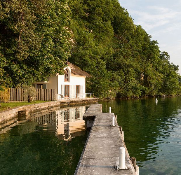 Maisons côté lac : une déco entre nature et modernité