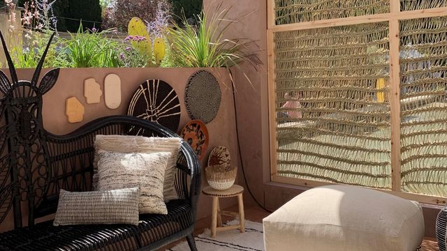 Découvrez le Marmorino, l'enduit à la chaux qui change vos murs
-
En photo : romantique et authentique, le Marmorino est un enduit à la chaux caractéristique de Venise, qui s'applique surtout en intérieur, et plus rarement en extérieur.