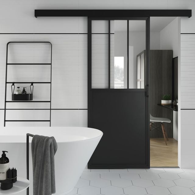 Le style verrière industriel reste une des meilleures ventes.