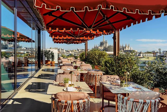Installé dans un bâtiment historique, Casa Brera propose aussi un rooftop pour apprécier une vue imprenable sur la ville.