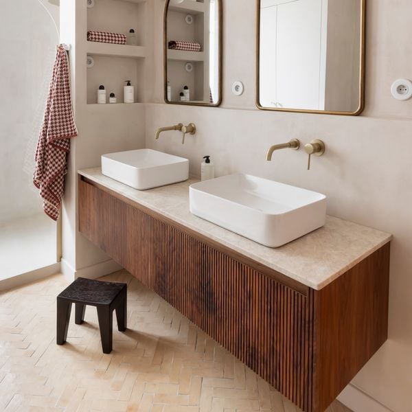 Du bejmat pour une salle de bains qui donne des envies d'évasion